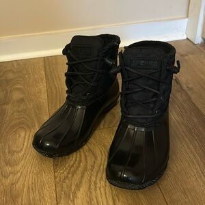 NWOT Sperry rain boots. Black size 6